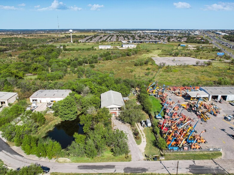 170 Interstate Dr, Buda, TX for sale - Building Photo - Image 3 of 12