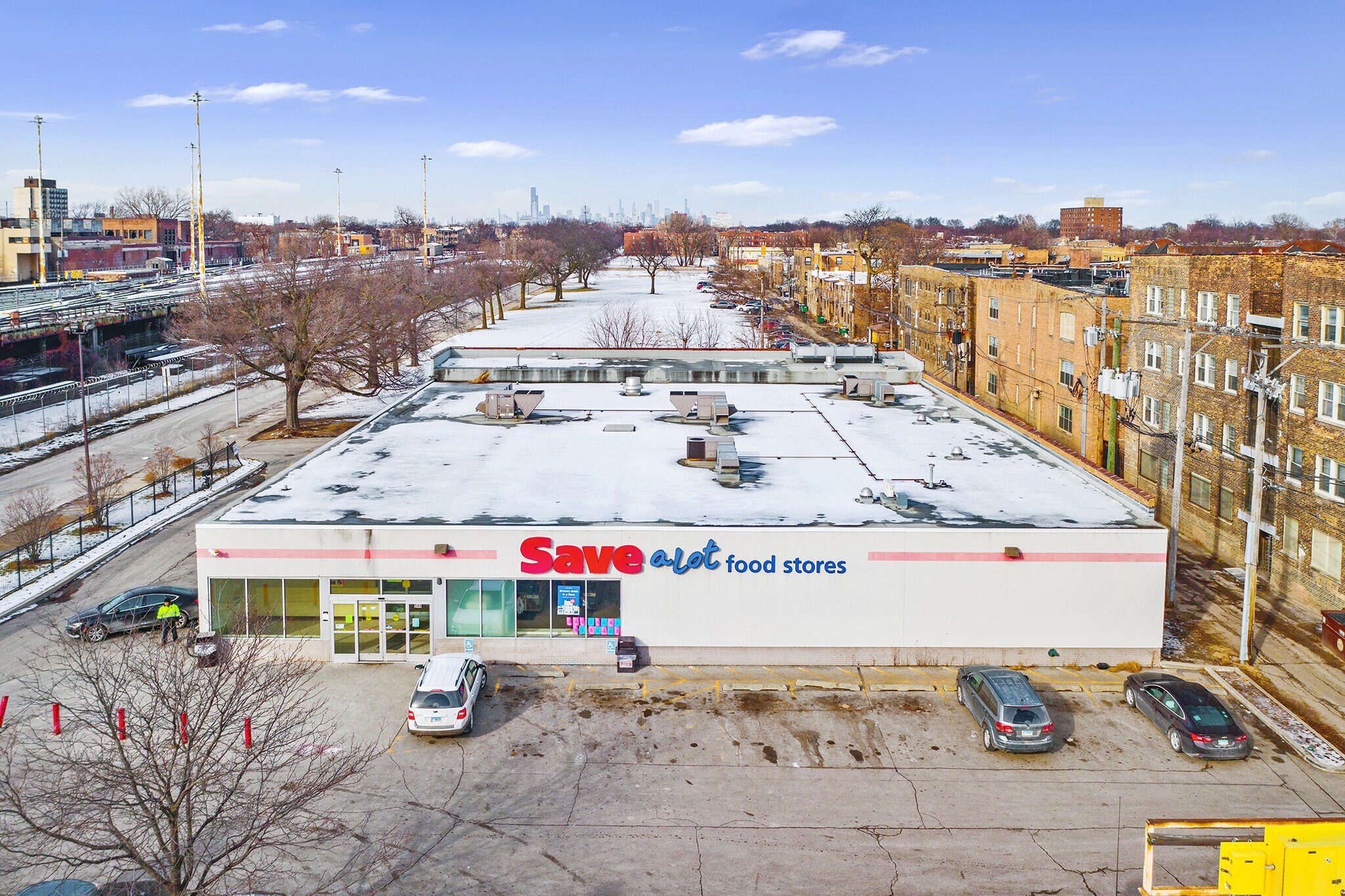 E 63rd St, Chicago, IL for sale Building Photo- Image 1 of 1