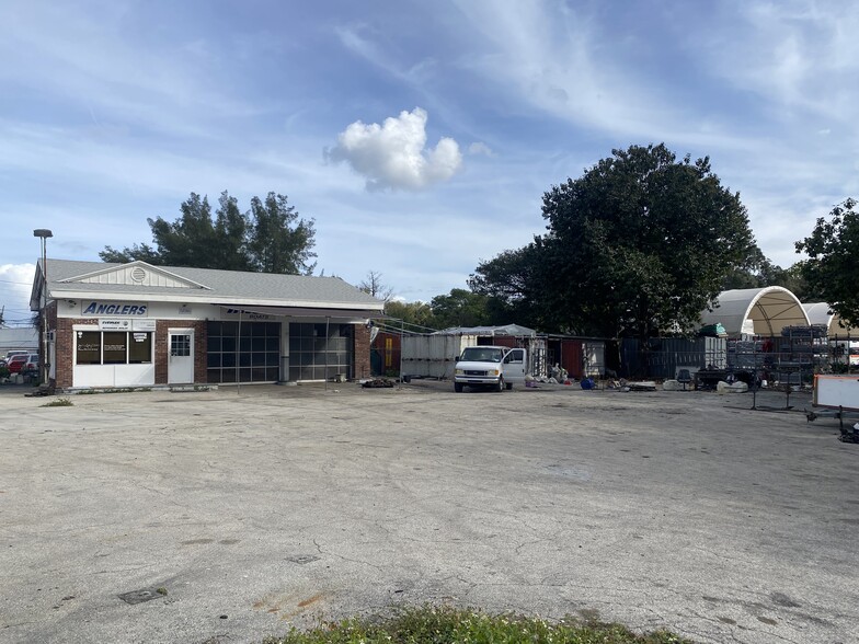 2340 State Road 84, Fort Lauderdale, FL for sale - Building Photo - Image 1 of 1