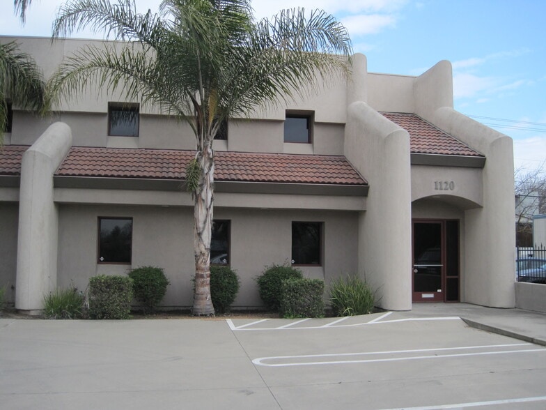1120 6th St, Modesto, CA for lease - Building Photo - Image 3 of 15