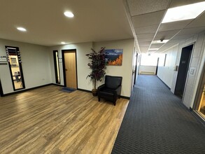 7200 E Hampden Ave, Denver, CO for lease Interior Photo- Image 2 of 5