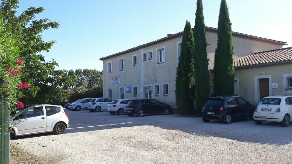 Office in Châteaurenard for lease - Building Photo - Image 1 of 3