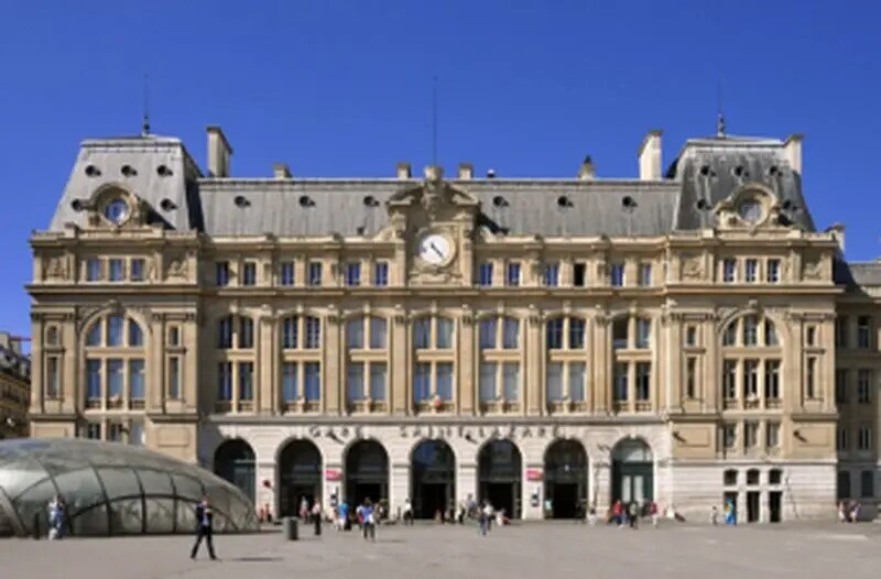 Office in Paris for sale - Building Photo - Image 2 of 4