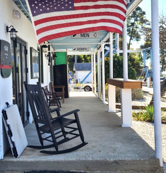 10 Lake Dr, Island Heights, NJ for lease - Building Photo - Image 3 of 8