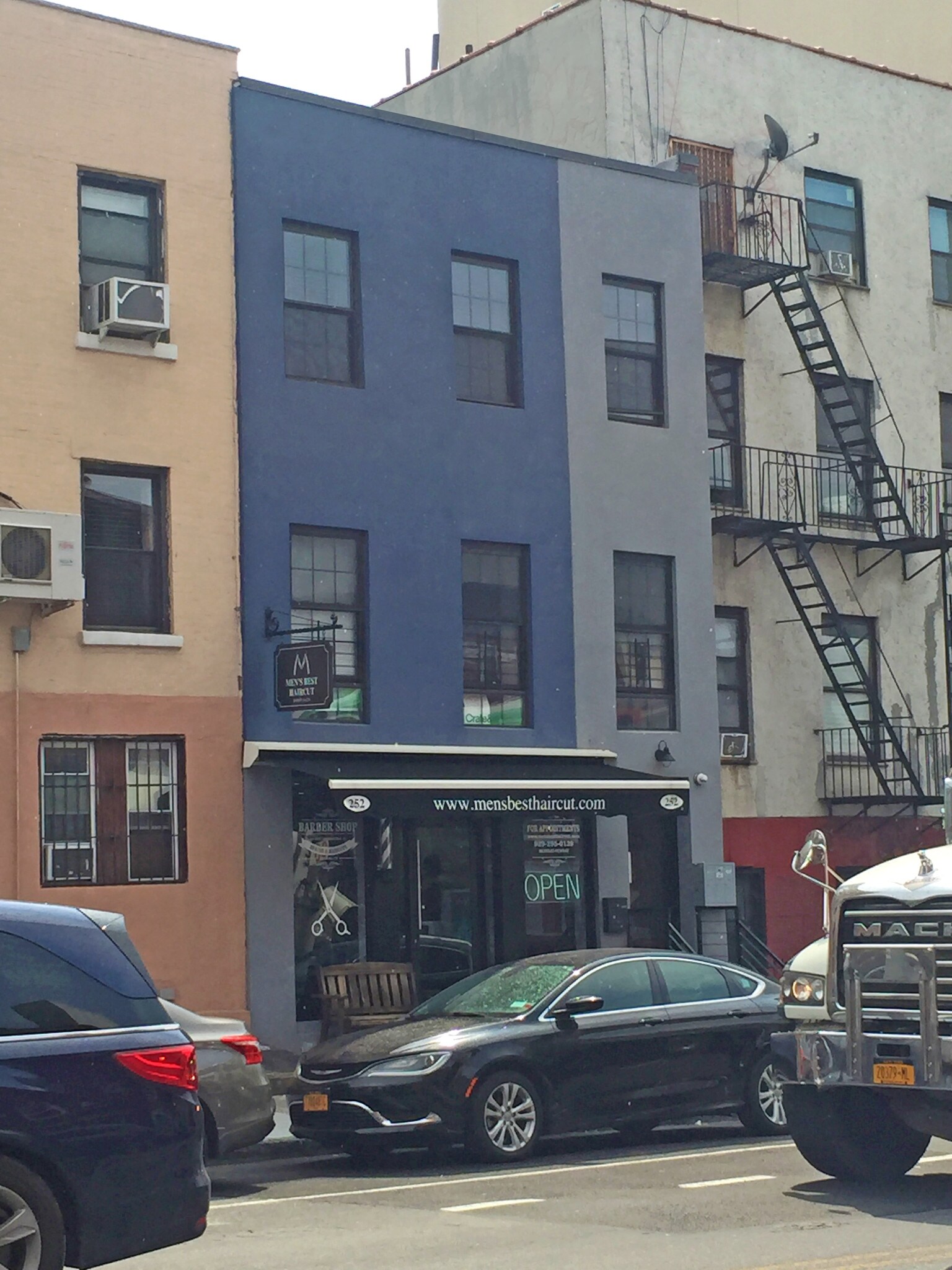 252 Union Ave, Brooklyn, NY for sale Building Photo- Image 1 of 1