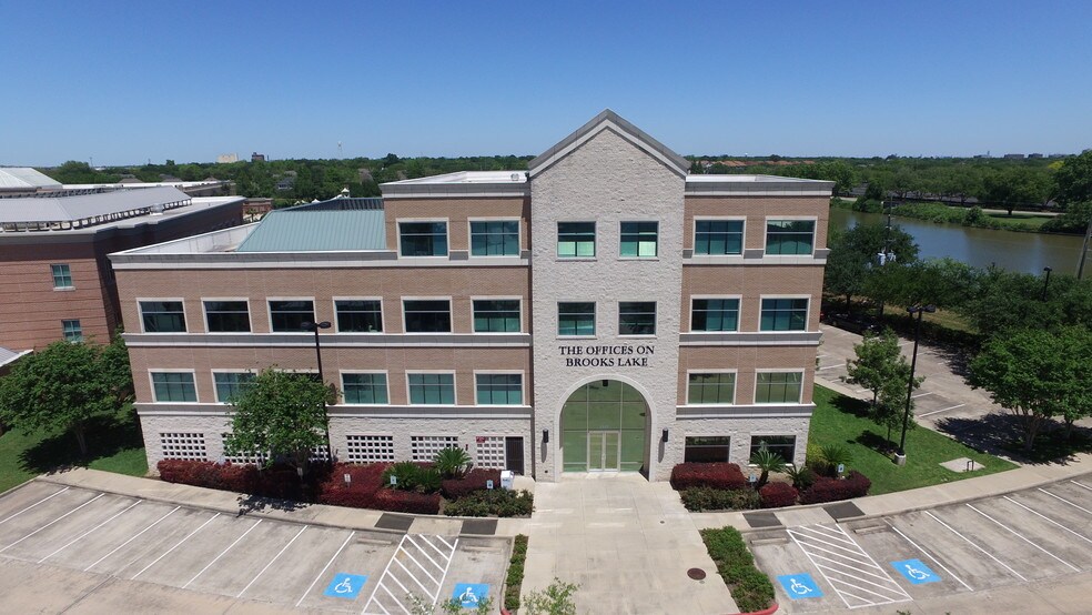 1449 Highway 6, Sugar Land, TX for lease - Building Photo - Image 1 of 25