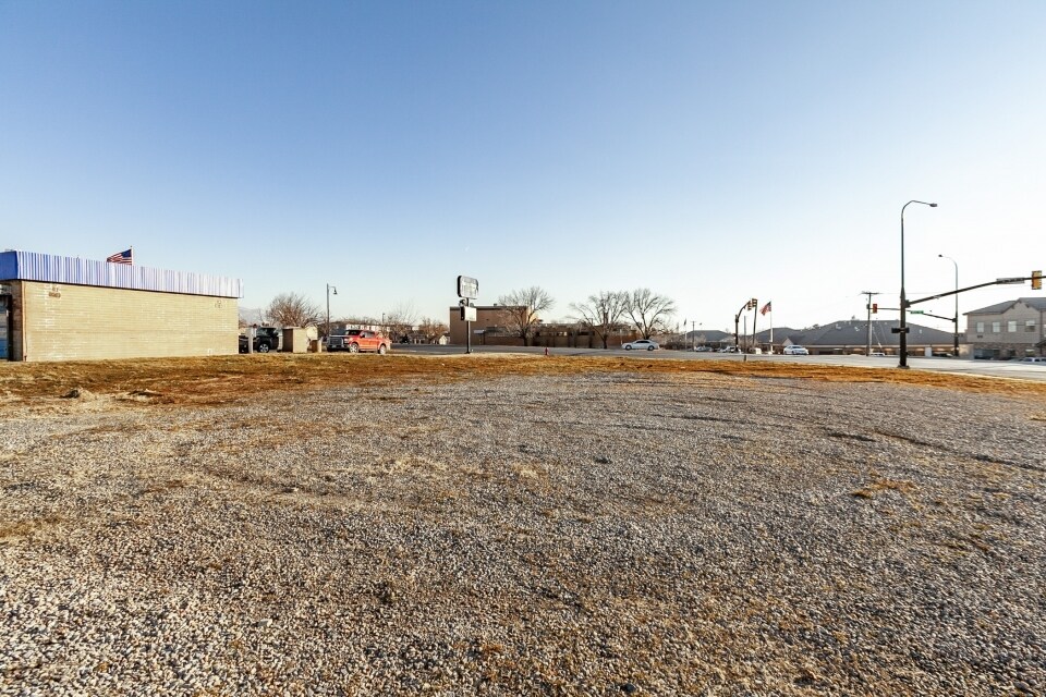 368 N Main St, Kaysville, UT 84037 Kaysville Main Street Corner