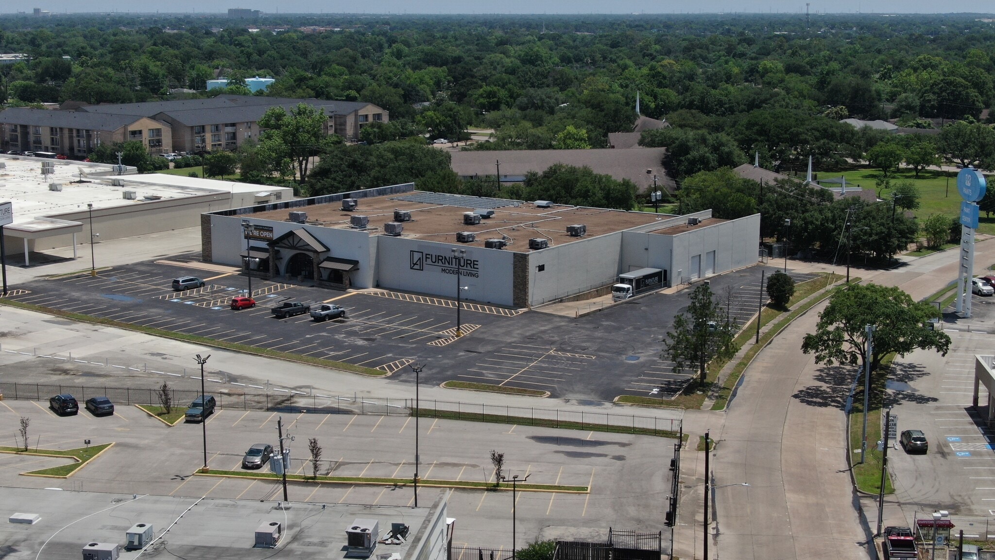 7071 Southwest Fwy, Houston, TX for lease Building Photo- Image 1 of 20
