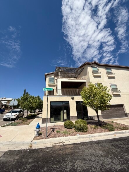 1400 N Kansas St, El Paso, TX for lease - Building Photo - Image 2 of 6