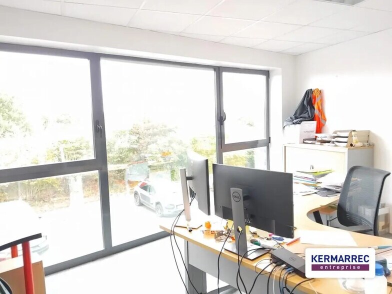 Flex in Chartres-de-Bretagne for lease - Building Photo - Image 3 of 8