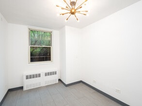 185 E 85th St, New York, NY for lease Interior Photo- Image 2 of 4