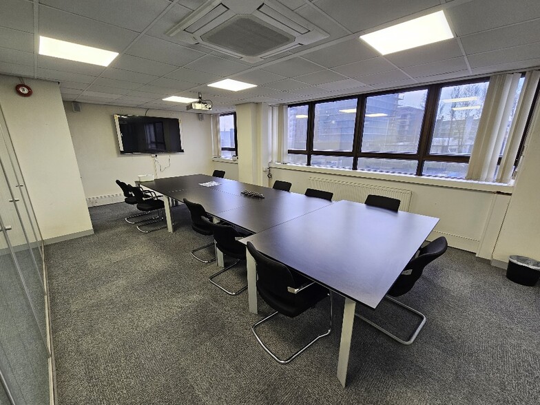 Printing House Ln, Hayes for lease - Interior Photo - Image 2 of 12