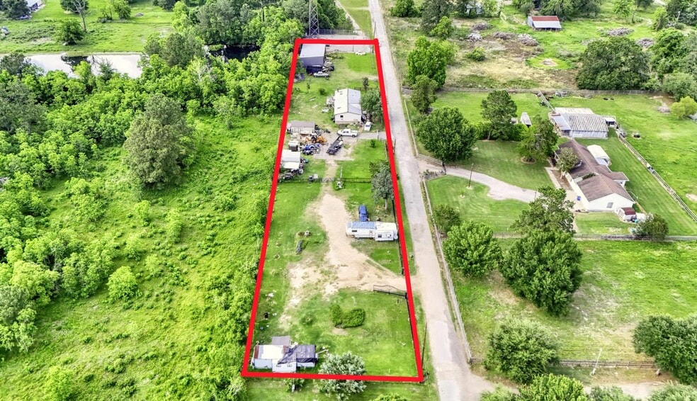 21611 Parker Rd, Tomball, TX for sale - Primary Photo - Image 1 of 18