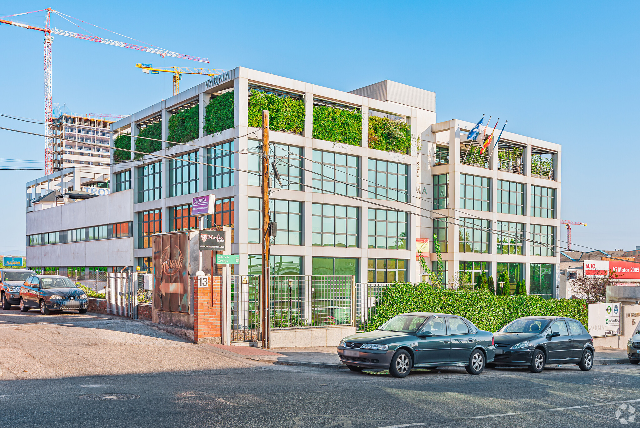 Office in Alcobendas, MAD for sale Primary Photo- Image 1 of 4