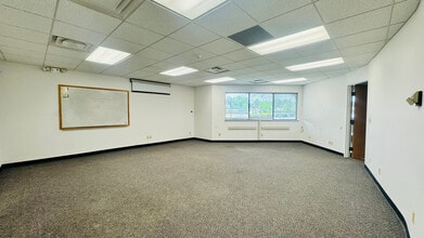 1707 S Park St, Kalamazoo, MI for lease Interior Photo- Image 2 of 2