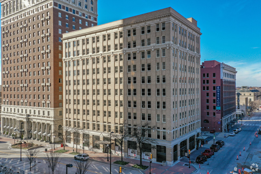 111 W 5th St, Tulsa, OK for lease - Primary Photo - Image 1 of 8