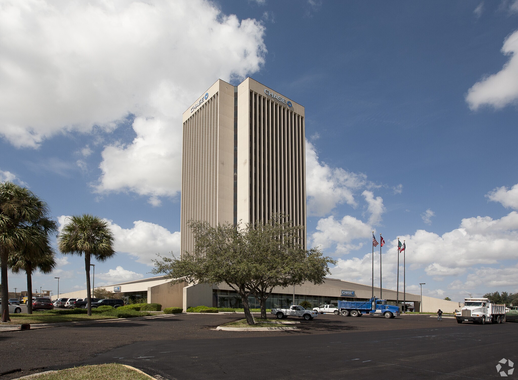 200 S 10th St, McAllen, TX for sale Building Photo- Image 1 of 1