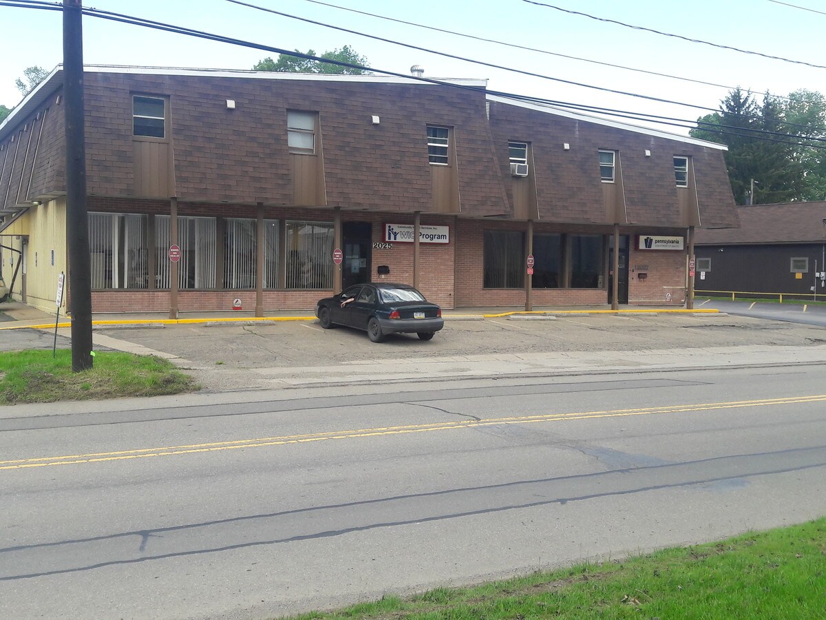 20252027 Pennsylvania Ave E, Warren, PA 16365