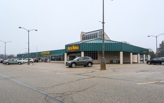 More details for 900-914 W Main St, Waupun, WI - Retail for Lease