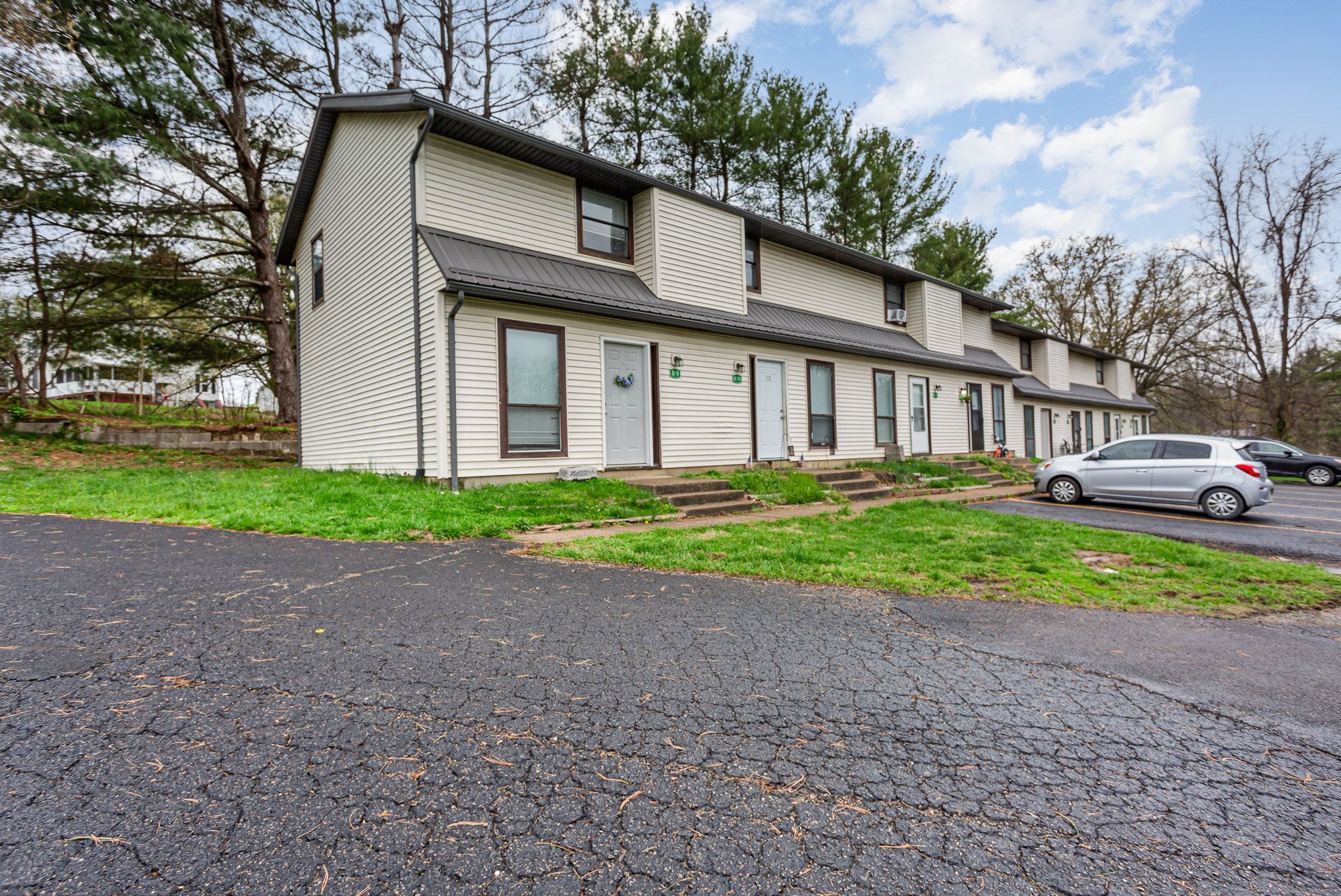 250 N Columbus St, Somerset, OH for sale Primary Photo- Image 1 of 1
