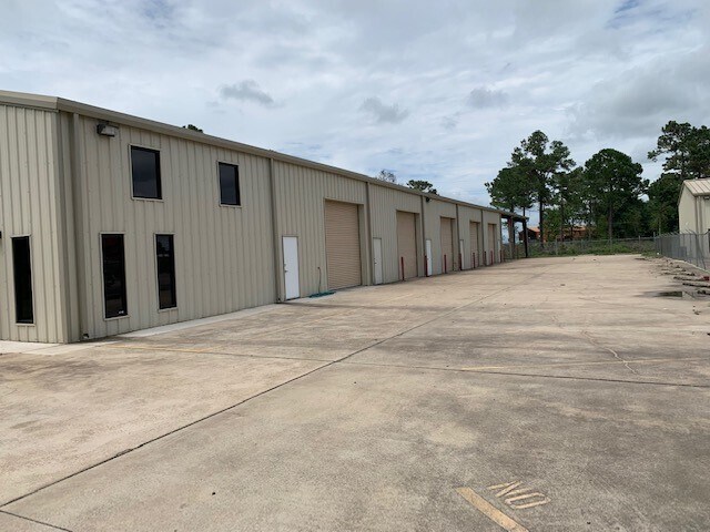 8141-8155 Chemical Rd, Beaumont, TX for lease - Building Photo - Image 2 of 32