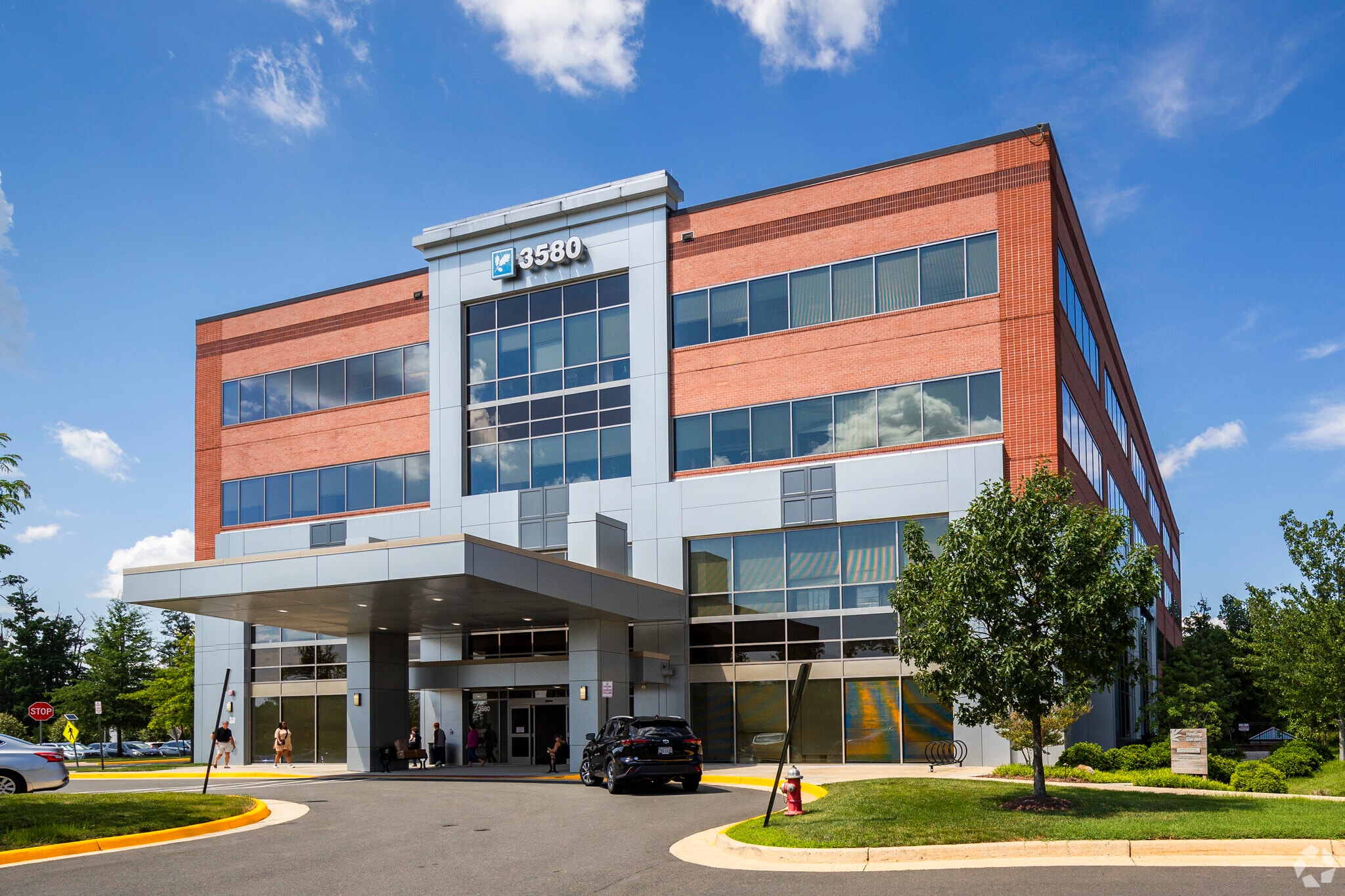 3580 Joseph Siewick Dr, Fairfax, VA for lease Primary Photo- Image 1 of 5