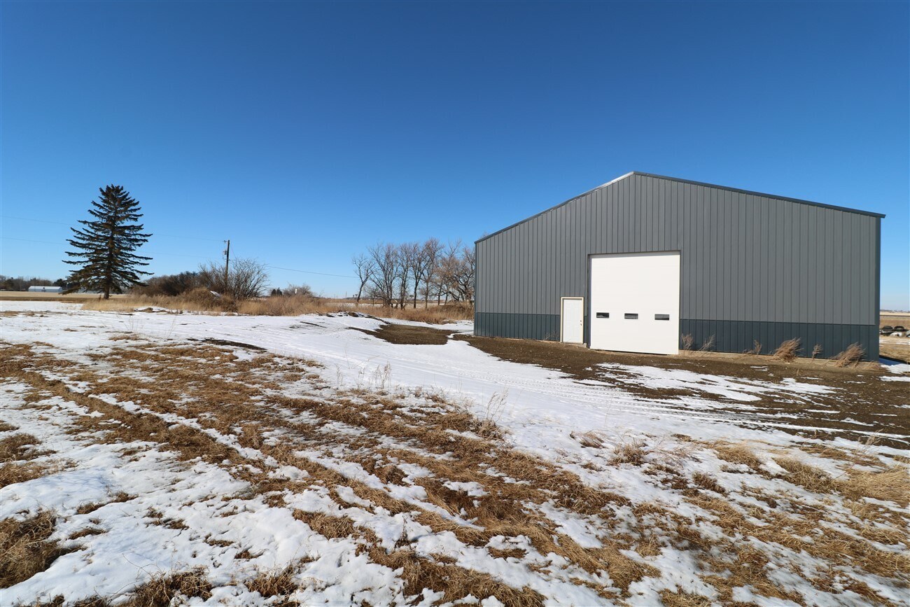 1980 170th, Des Lacs, ND 58733