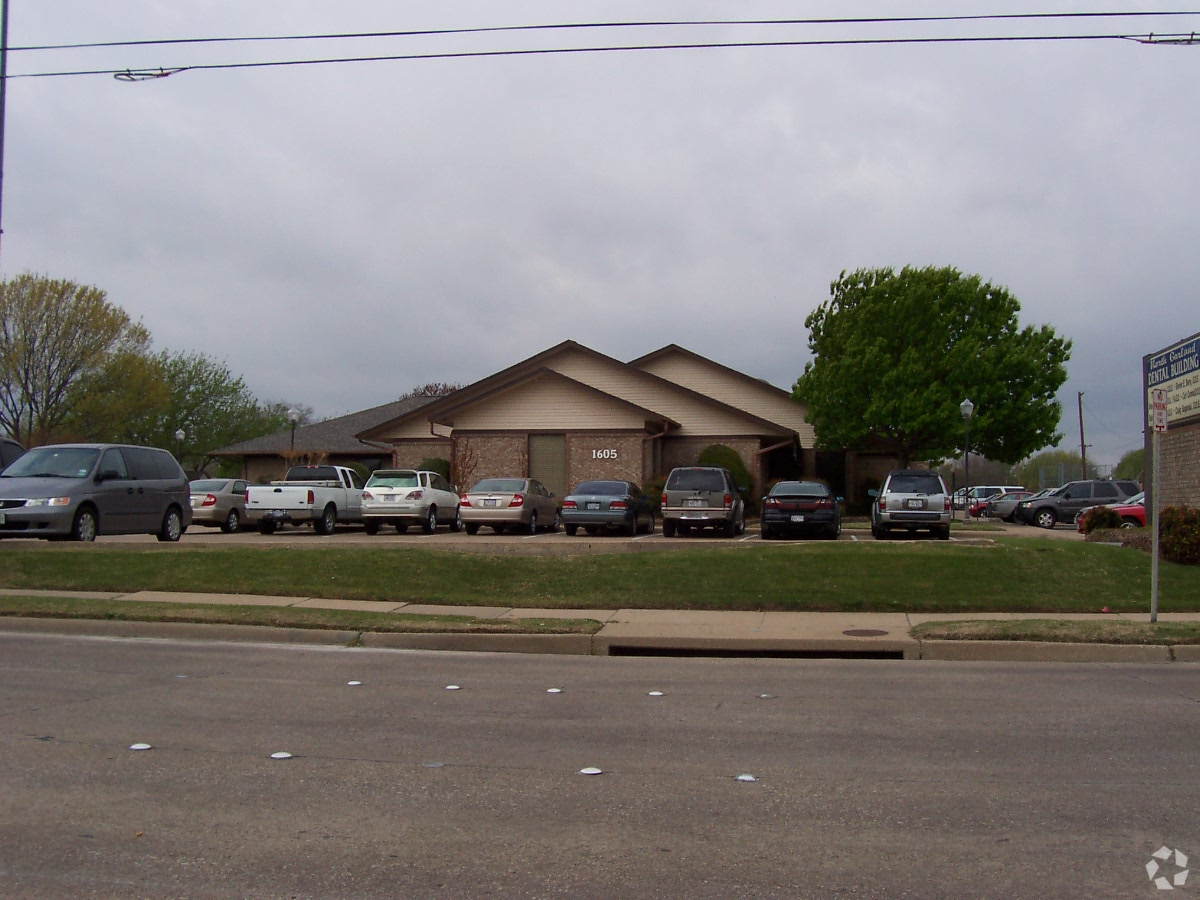 1605 N Garland Ave, Garland, TX for sale Primary Photo- Image 1 of 1