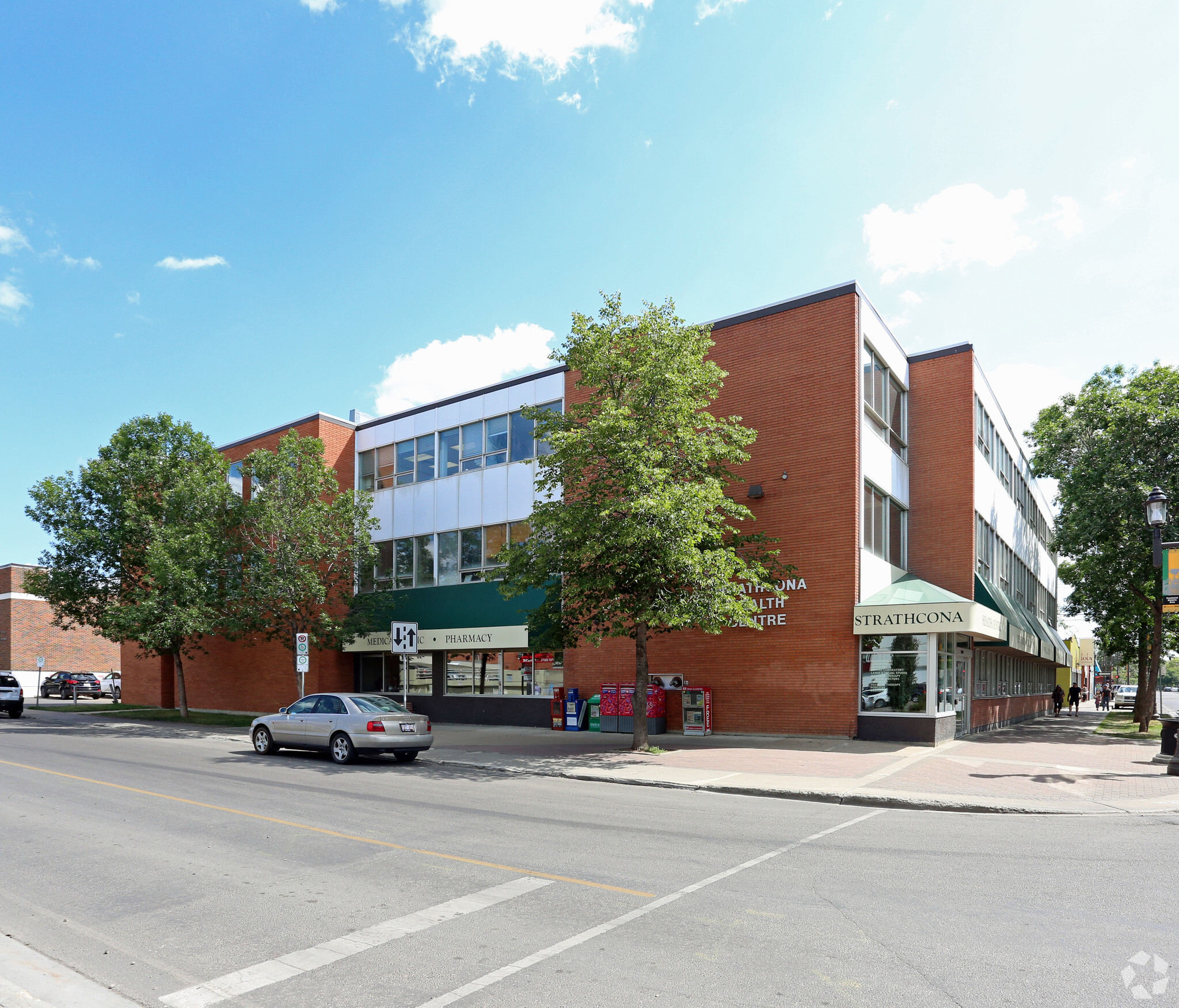 8225 105th St, Edmonton, AB for lease Primary Photo- Image 1 of 23