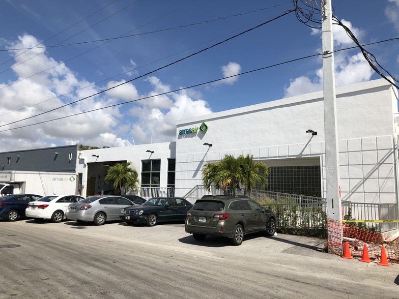 255 Ne 69th St, Miami, FL for lease - Building Photo - Image 2 of 25