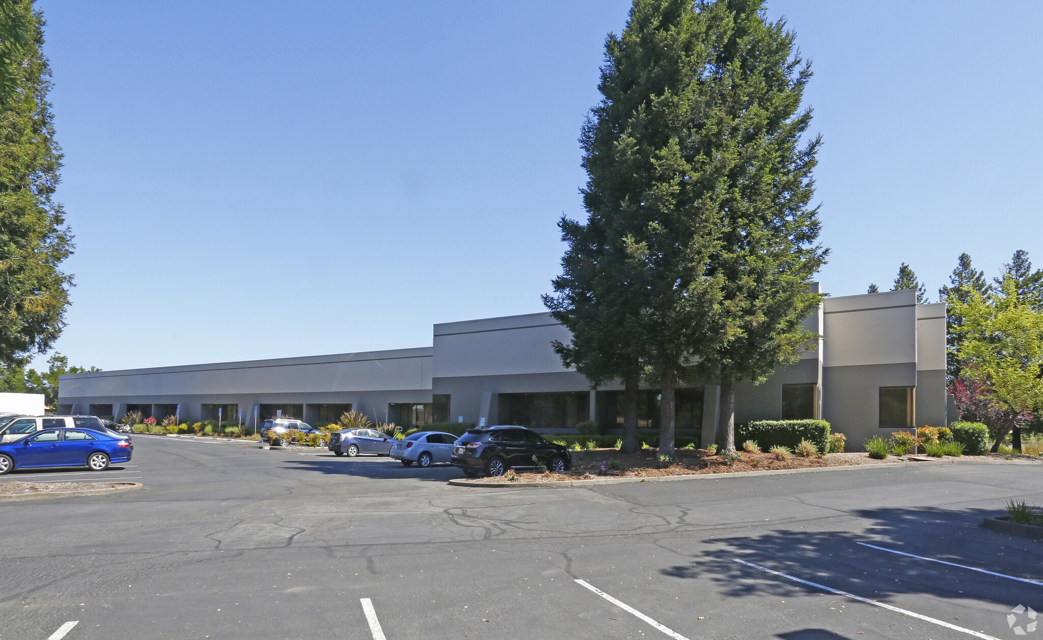 1330 Redwood Way, Petaluma, CA for lease Building Photo- Image 1 of 14