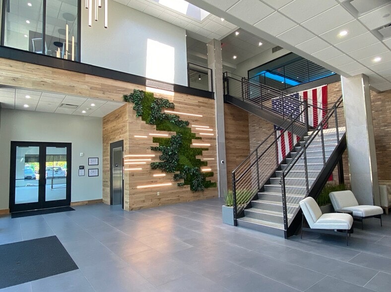 760 Main St, Wilmington, MA for lease - Lobby - Image 2 of 17