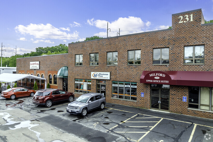 231 E Main St, Milford, MA for lease - Building Photo - Image 1 of 10