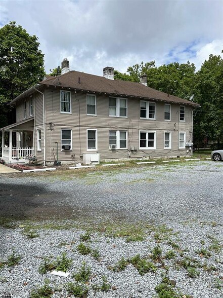 1403 Loretta Ave, Mays Landing, NJ for sale - Primary Photo - Image 1 of 31