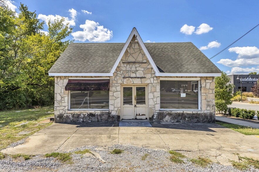 7223 Nolensville Rd, Nolensville, TN for lease - Primary Photo - Image 1 of 37