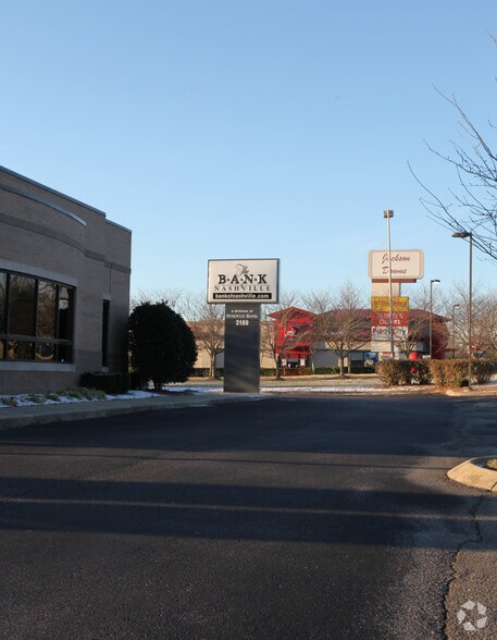 3169 Lebanon Pike, Nashville, TN for lease - Building Photo - Image 3 of 15