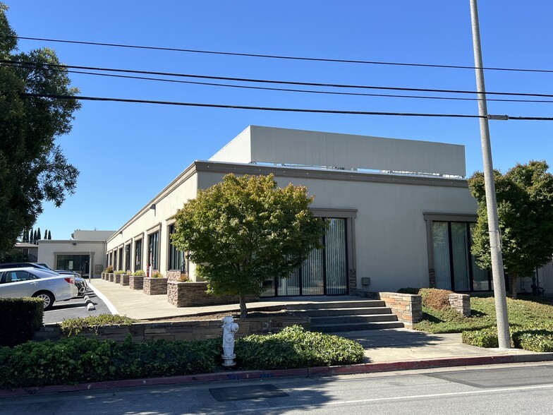 1080-1098 W Evelyn Ave, Sunnyvale, CA for lease - Building Photo - Image 2 of 4