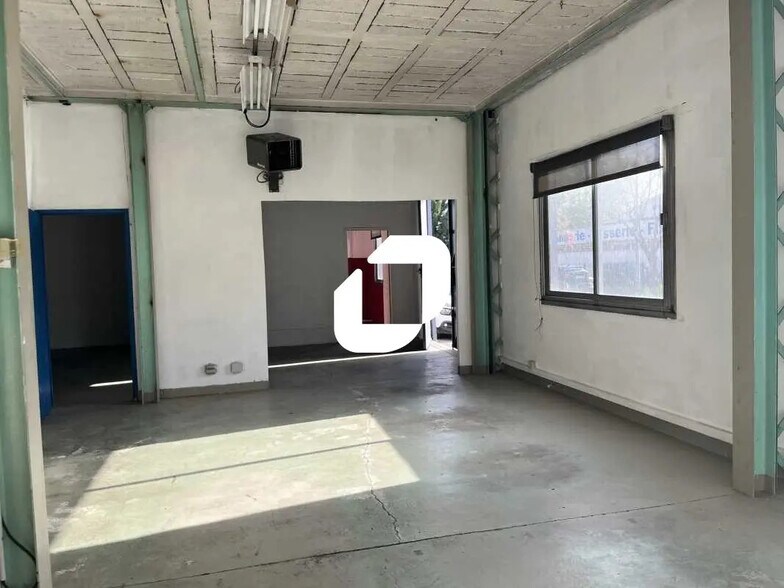 Office in Bègles for lease - Interior Photo - Image 2 of 4