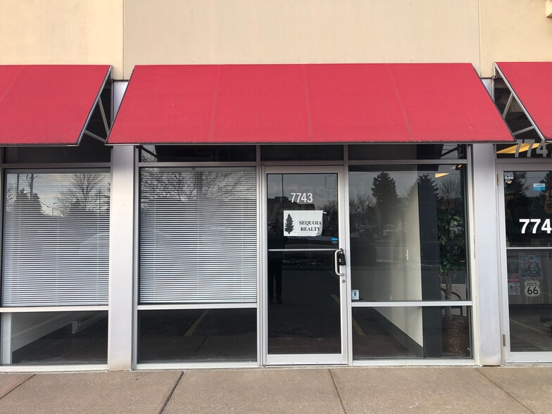 7741-7749 Mentor Ave, Mentor, OH for lease - Building Photo - Image 3 of 6