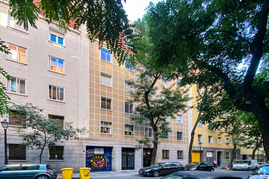 Calle de Blasco de Garay, 86, Madrid, Madrid for sale - Building Photo - Image 2 of 2