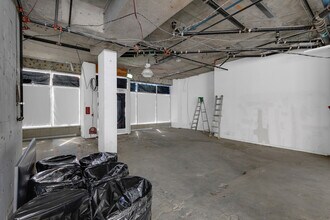 400 Boul René-Lévesque O, Montréal, QC for lease Interior Photo- Image 2 of 20