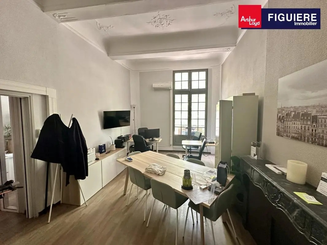 1 B Bis Rue Frédéric Mistral, Aix-en-Provence for lease Interior Photo- Image 1 of 4