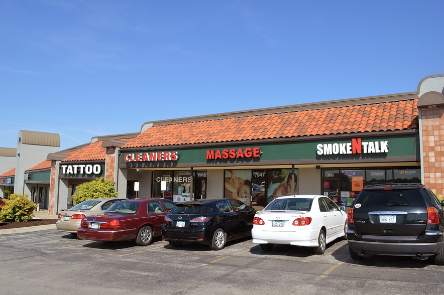 7931-7967 E Frontage Rd, Overland Park, KS for lease - Building Photo - Image 2 of 10