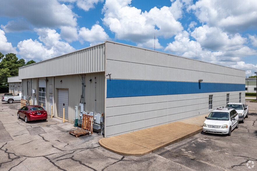 7505 Appling Center Dr, Bartlett, TN for lease - Building Photo - Image 2 of 3