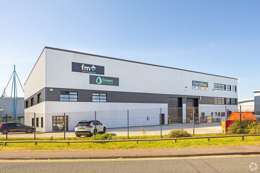 16 Henry Boot Way, Hull for lease - Building Photo - Image 1 of 2