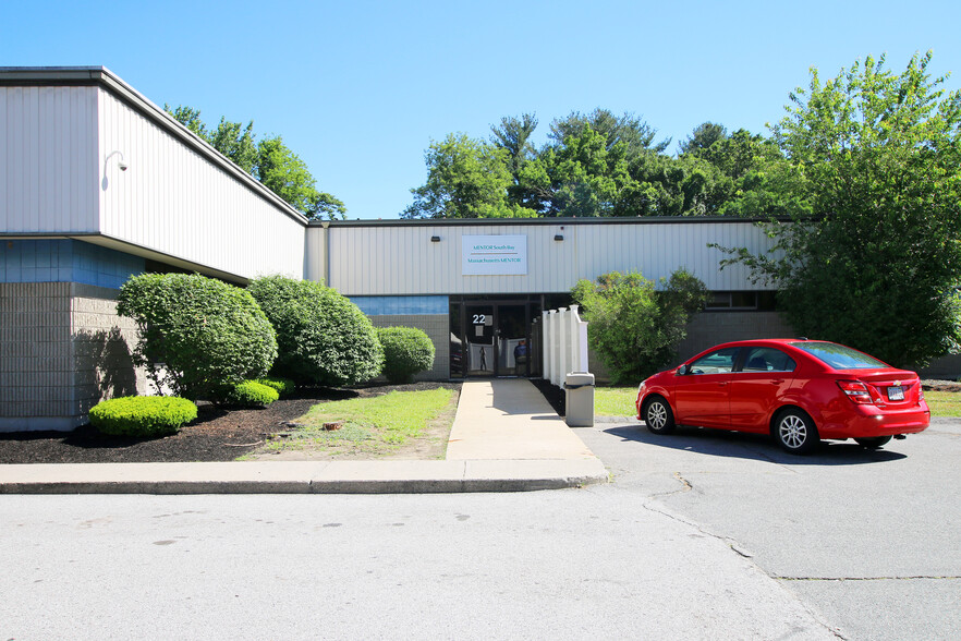 22 Old Canal Dr, Lowell, MA for lease - Building Photo - Image 1 of 7