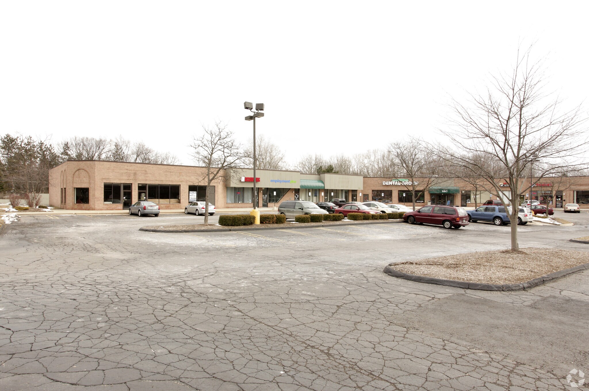 1611216184 Middlebelt Rd, Livonia, MI 48154 Shops at Middlebelt