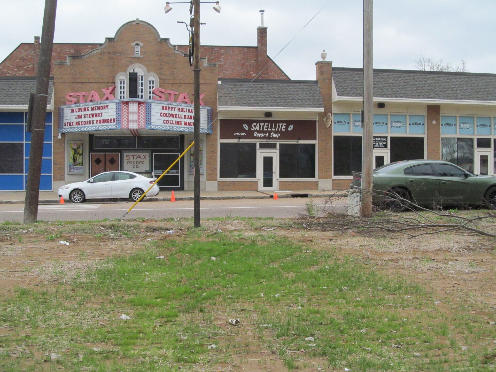 925 E Mclemore Ave, Memphis, TN 38106