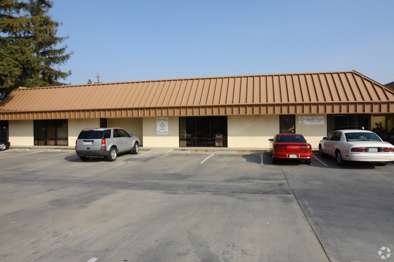 400 W Caldwell Ave, Visalia, CA 93277