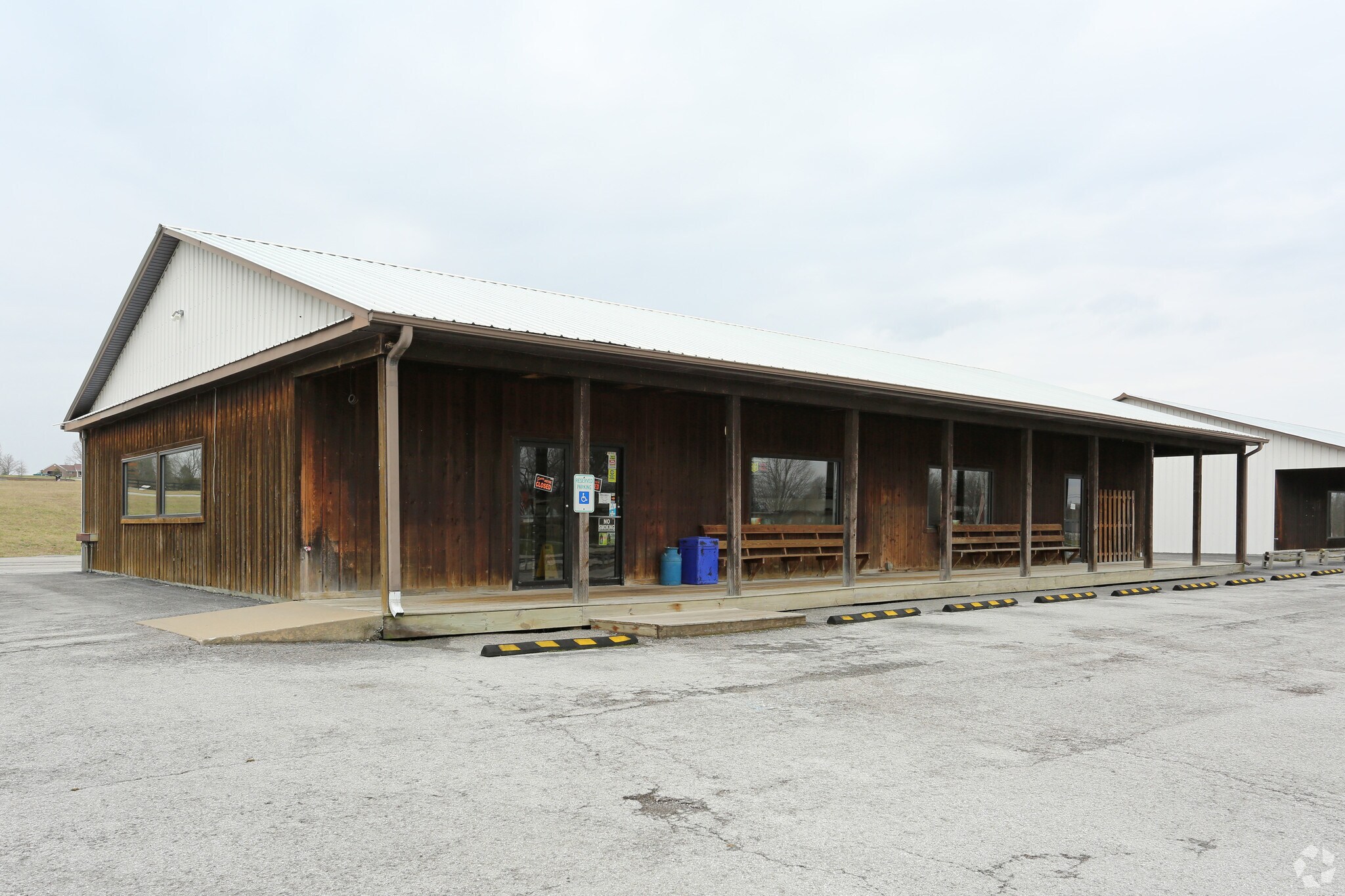 101-103 Dory Dr, Salvisa, KY for sale Primary Photo- Image 1 of 1